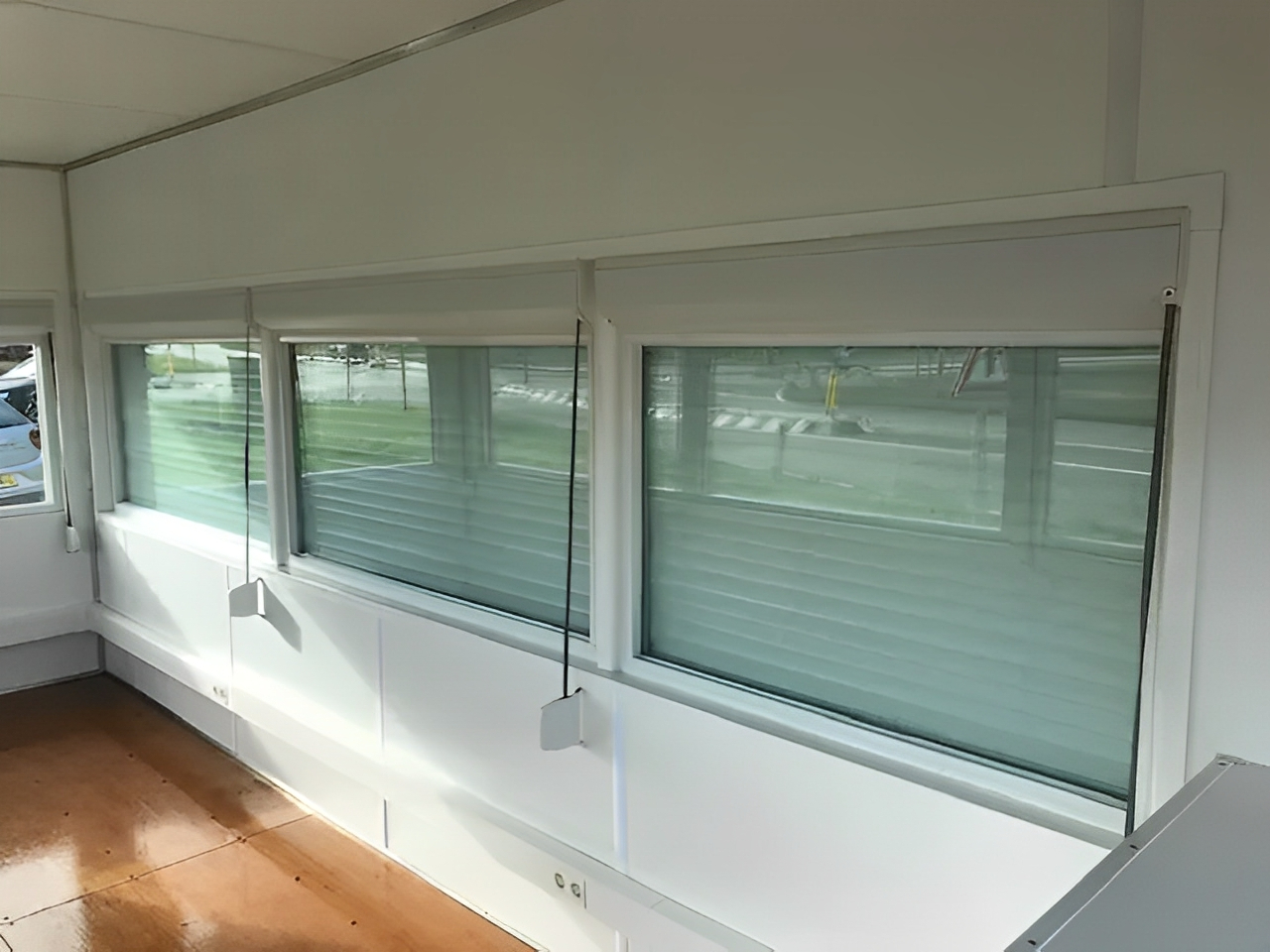 ๐ข 20ft High Cube Fixed Glazing Observation Container โ Premium Office & Observation Solution - Image 5