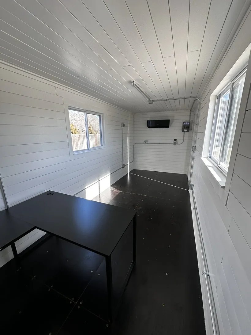 20ft Slate Gray Shiplap 120V Shipping Container Office with Mini Split – Modern Portable Workspace - Image 4
