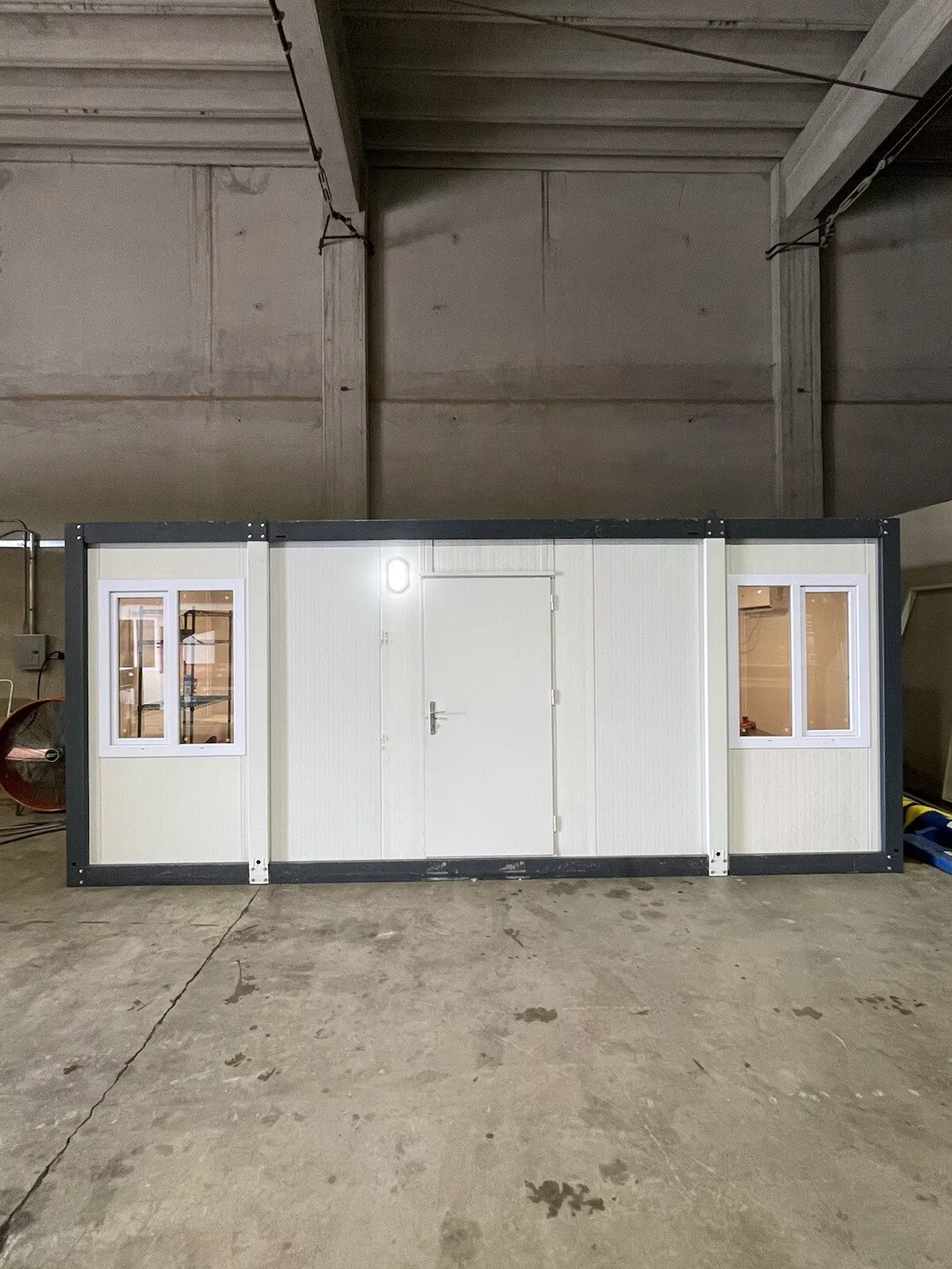 20ft Container Office – Modern, Secure & Portable Workspace - Image 4